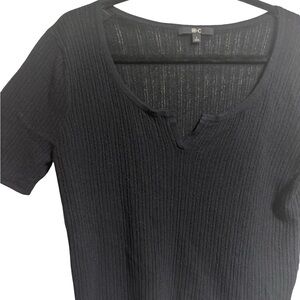 Uniqlo Women's Black Short Sleeve Ribbed Tee
